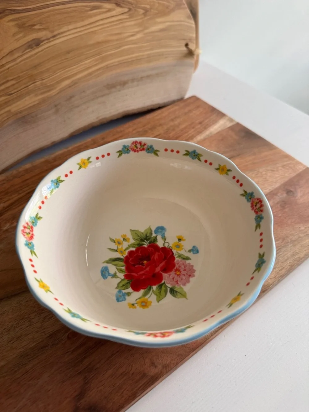 The Pioneer Woman Sweet Rose Ceramic Bowl